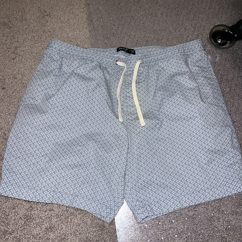 J Crew 7" lightweight drawstring khaki short
